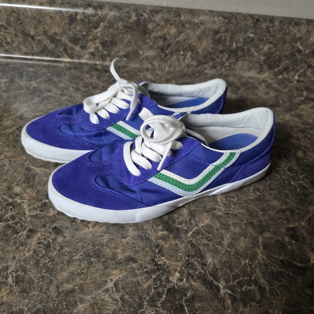 Tory Sport Chevron Stripe‎ Suede and Nylon Sneaker Size 6 Blue/Green